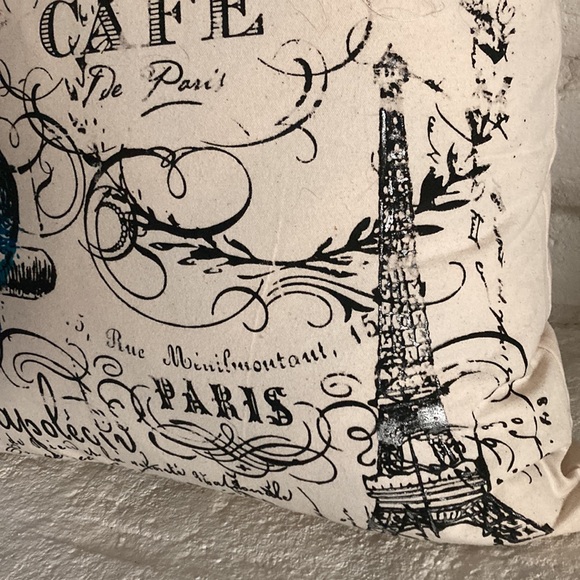 Pillow Cover Paris Eiffel Tower Design 18” x 18” - Picture 4 of 5